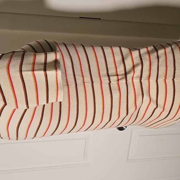 Volcom Cream and Orange Fitted Ribbed T-Shirt. Size Meduim 8. - Picture 5 of 7